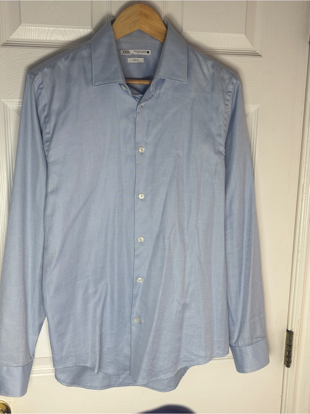 Zara Men’s Pale Blue Long-Sleeve Dress Shirt